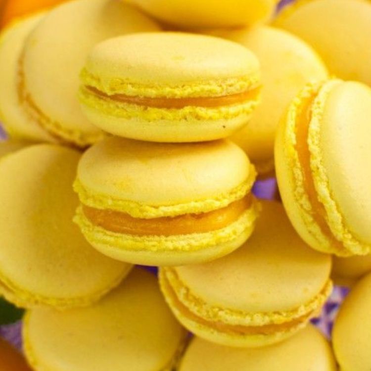 Mango Macaron