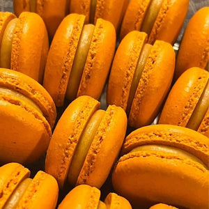 Thai Tea Macaron